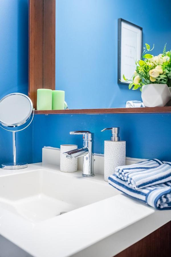 Beautiful Condos In The Heart Of Downtown By Globalstay Toronto Kültér fotó